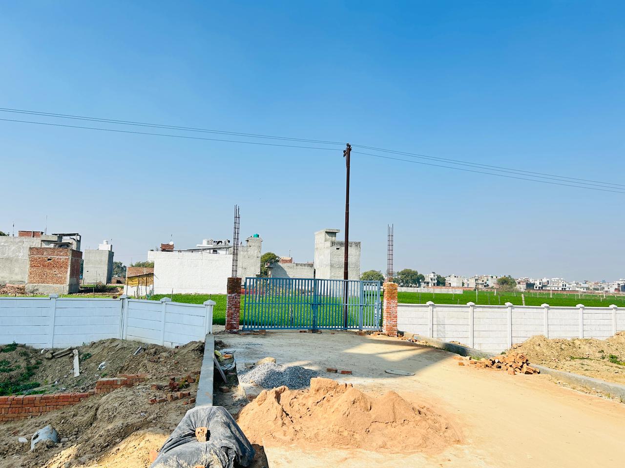 Plot For Sale in Anand Niketan