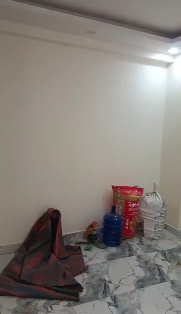 Furnished Amenities in 3 BHK Apartment at Sector 73 – for Sale