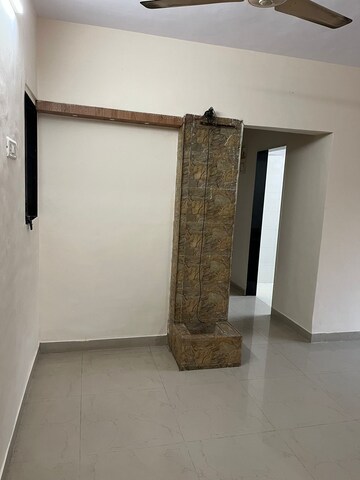 Room in 1.5 BHK Apartment at Sadguru Complex, Mira Road – for Rent