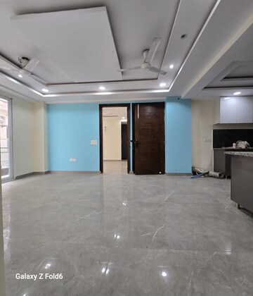 Living Room in 3 BHK Apartment at Palm Residency Chhatarpur, Chattarpur – for Rent