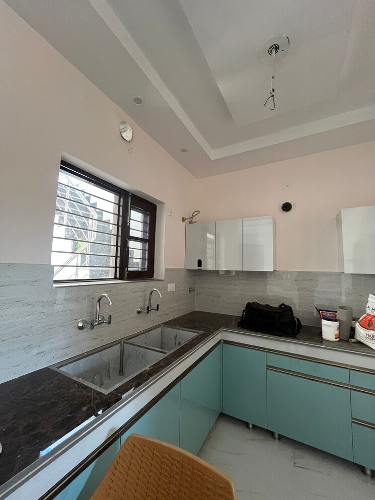 Kitchen, ludhiana chandigarh hwy 3 Bedroom 100 Sq.Yd. Independent House In LudhianA Chandigarh Hwy Mohali 8131175