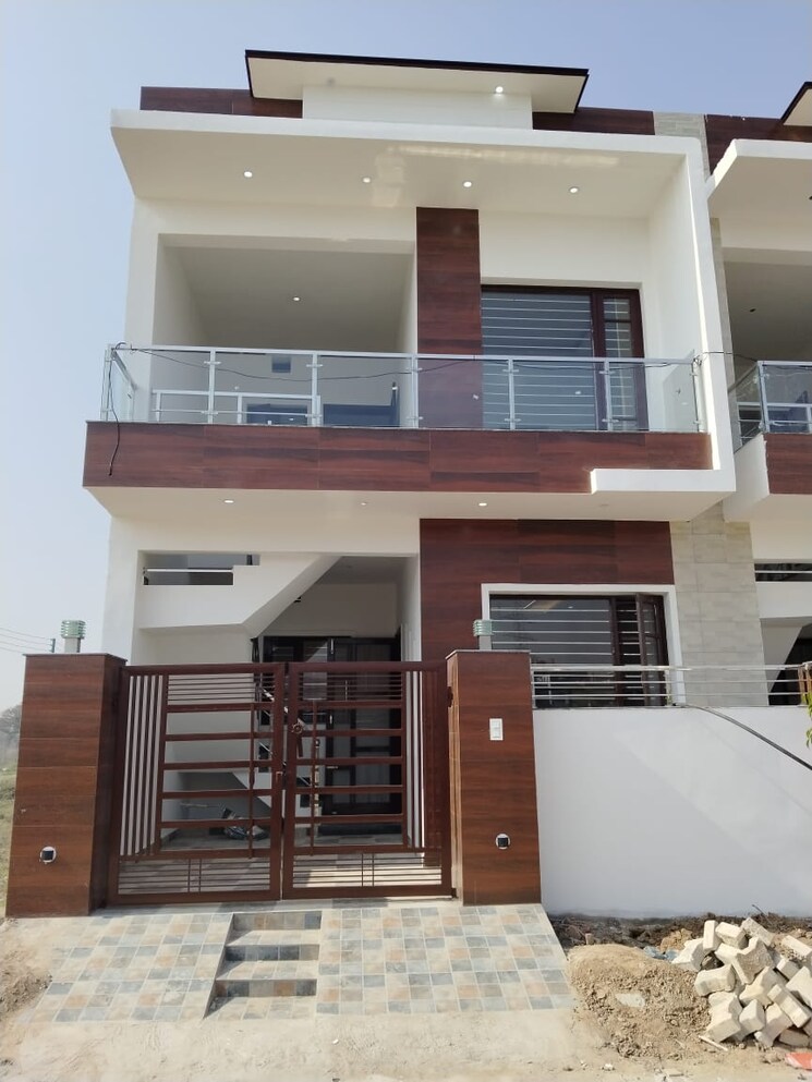 Exterior View, ludhiana chandigarh hwy 3 Bedroom 100 Sq.Yd. Independent House In LudhianA Chandigarh Hwy Mohali 8131216