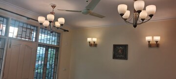 Furnished Amenities in 3 BHK Apartment at Sector 57 – for Rent