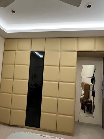 Furnished Amenities in 3 BHK Apartment at Aden Court, Matunga – for Sale