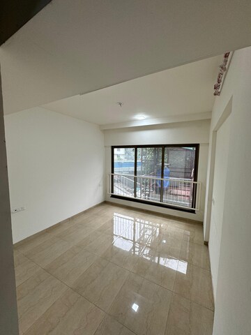Room in 1 BHK Apartment at Kanakia Rainforest, Andheri East – for Rent