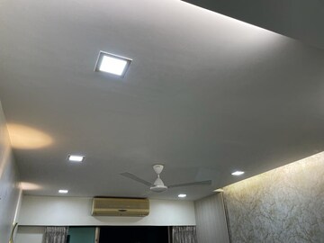 Furnished Amenities in 3 BHK Apartment at Vile Parle West – for Rent