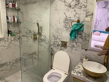 Bathroom in 3 BHK Apartment at Vile Parle West – for Rent
