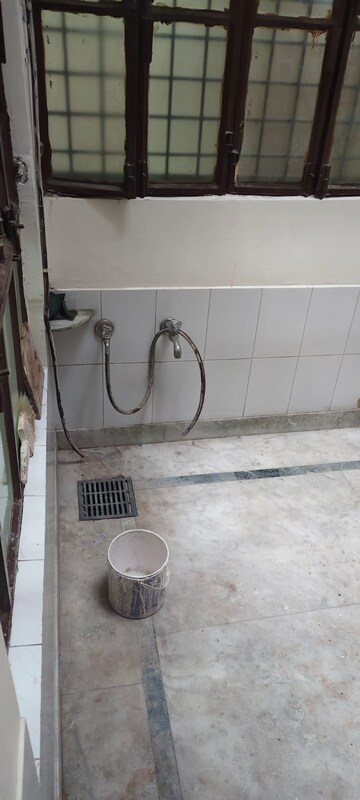 Bathroom in 2 BHK Independent House at Gomti Nagar – for Rent