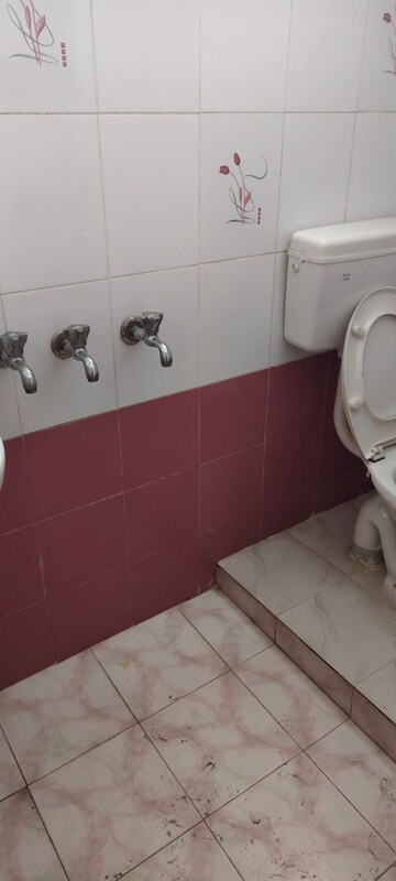 Bathroom in 2 BHK Independent House at Gomti Nagar – for Rent