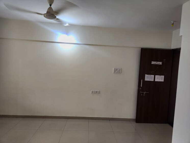 Room, oxford-village-condominium 2.5 Bedroom 1650 Sq.Ft. Apartment In Wanowrie Pune 8131432