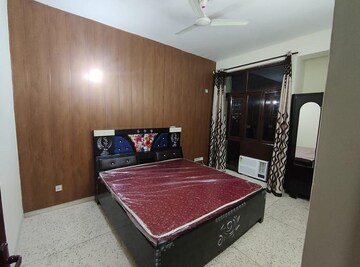 Bedroom in 3 BHK Builder Floor at Sushant Lok 3, Sector 57 – for Rent