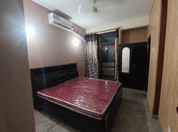 Bedroom in 3 BHK Builder Floor at Sushant Lok 3, Sector 57 – for Rent