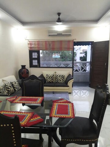 2 BHK Builder Floor For Rent in Chittaranjan Park
