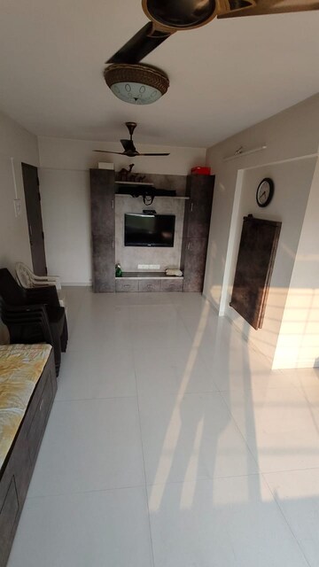 2 BHK Apartment For Rent in Pankaj Mansion, Worli