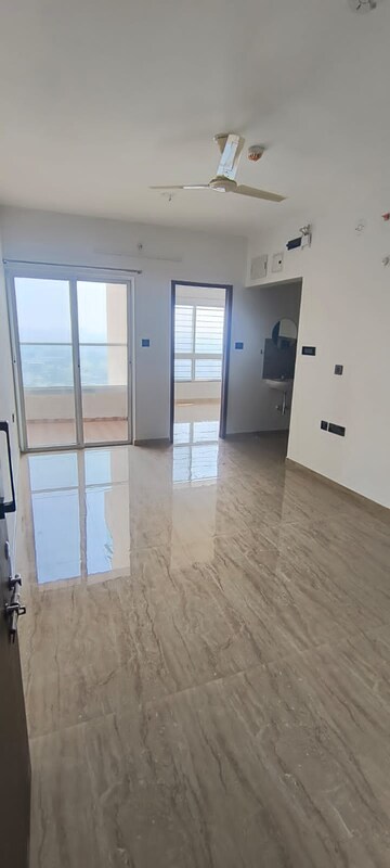 Room in 1 BHK Apartment at VTP Leonara, Mahalunge – for Rent