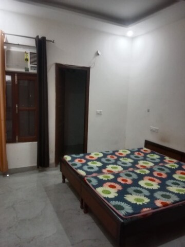Bedroom in 1 BHK Apartment at Kharar Road – for Rent
