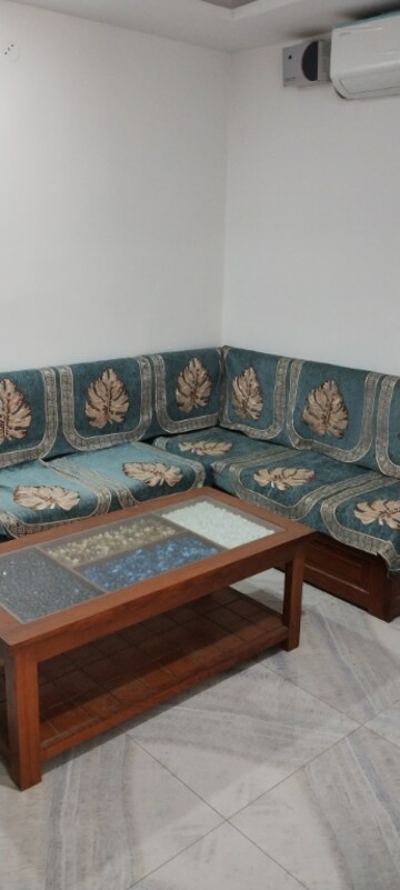 Bedroom in 1 BHK Builder Floor at Sector 54 – for Rent