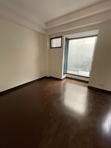 Room in 2 BHK Apartment at Nimbus The Hyde park, Sector 78 – for Rent