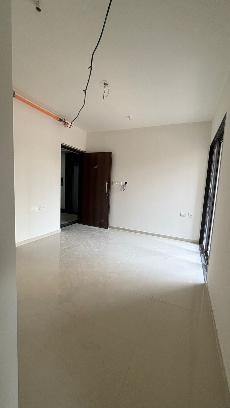 Room, runwal-eirene-phase-2 2 Bedroom 700 Sq.Ft. Apartment In Balkum Pada Thane 8131766