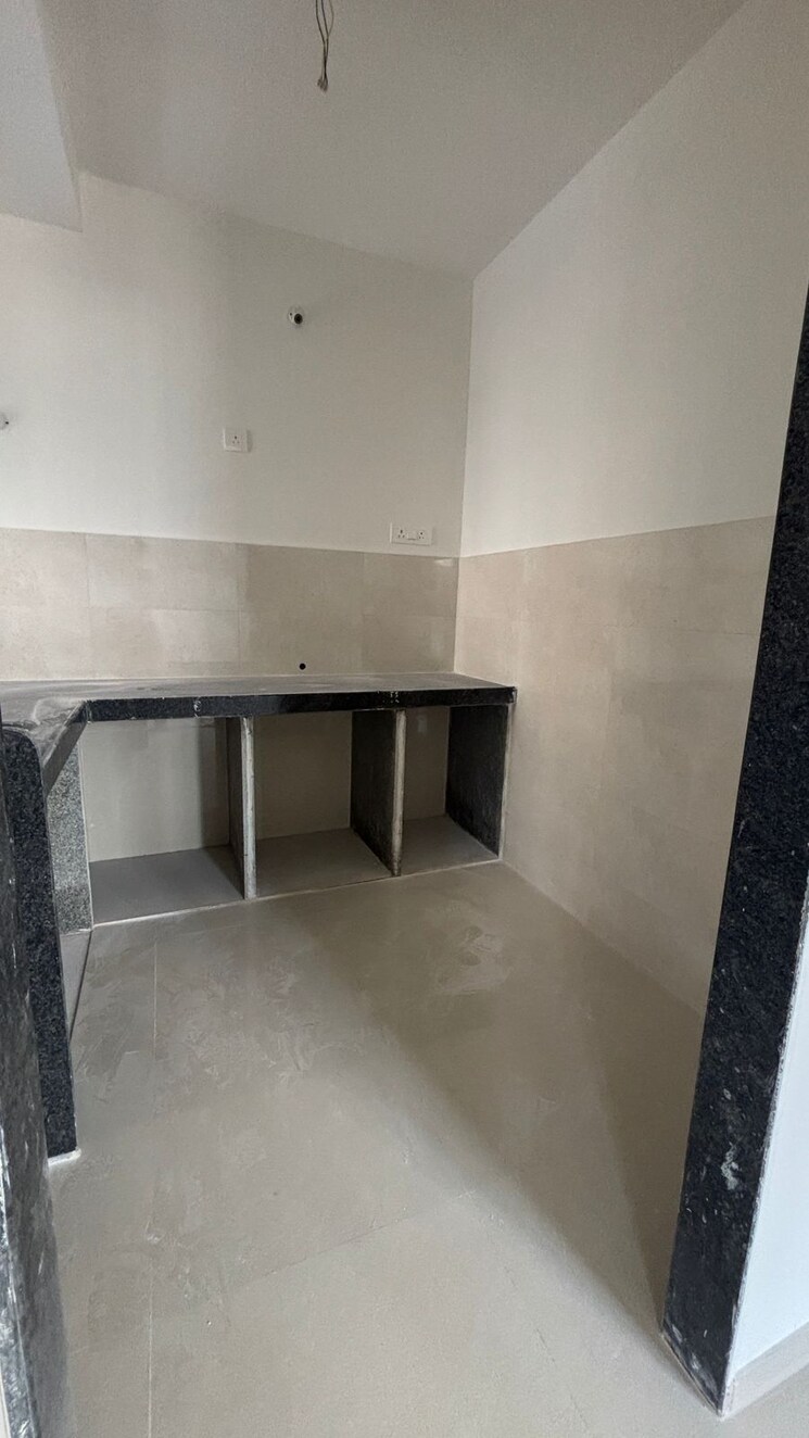 Kitchen, runwal-eirene-phase-2 2 Bedroom 700 Sq.Ft. Apartment In Balkum Pada Thane 8131766