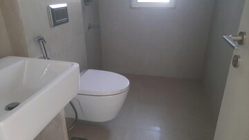 Bathroom in 3.5 BHK Apartment at Indiabulls Sky Forest, Lower Parel – for Rent