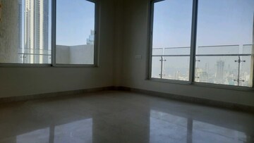 Room in 3.5 BHK Apartment at Indiabulls Sky Forest, Lower Parel – for Rent