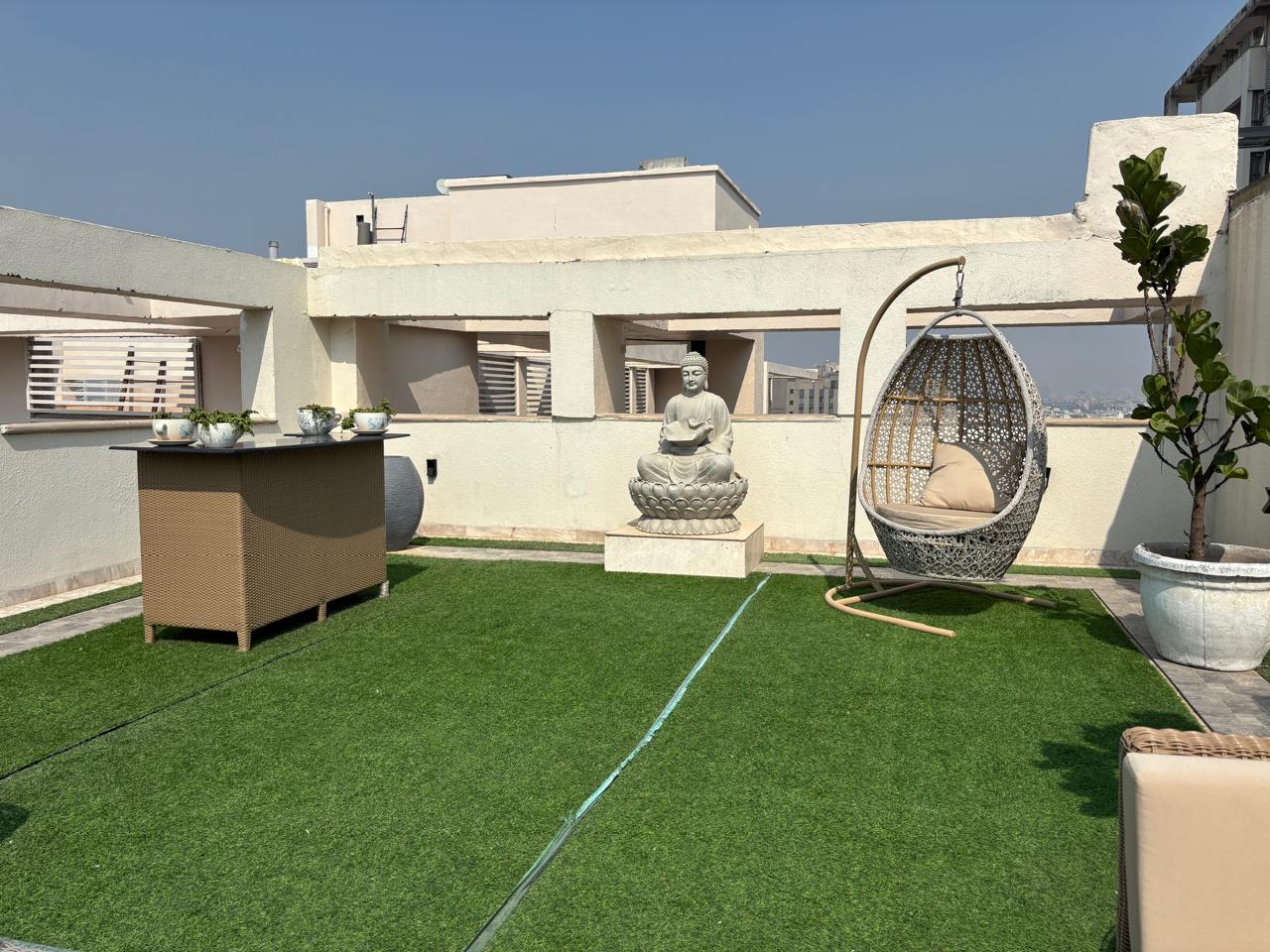 5 BHK + Pooja Room,Servant Room,Study Room,Extra Room 12000 Sq.Ft. Penthouse in SS The Hibiscus