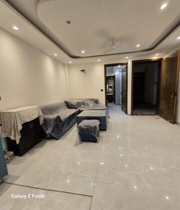 Living Room in 2 BHK Builder Floor at Palm Residency Chhatarpur, Chattarpur – for Rent
