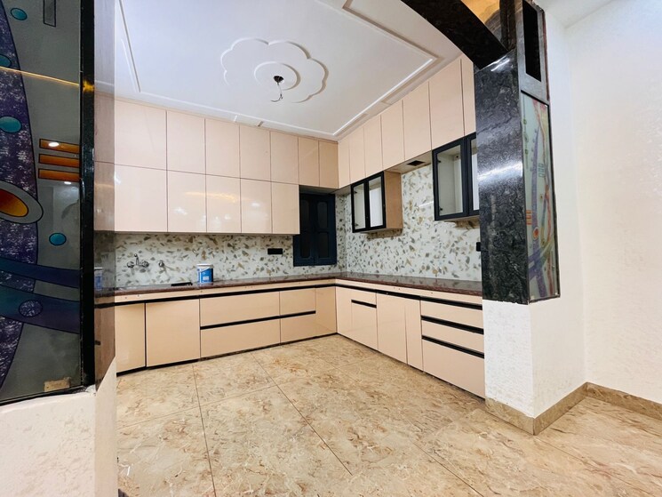 Kitchen, patparganj 2 Bedroom 900 Sq.Ft. Apartment In Patparganj Delhi 8131923