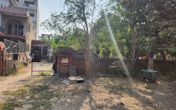 Plot For Sale in Sector 10