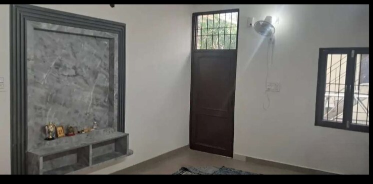 Room, sector 52 1 Bedroom 300 Sq.Ft. Apartment In Sector 52 Chandigarh 8132212