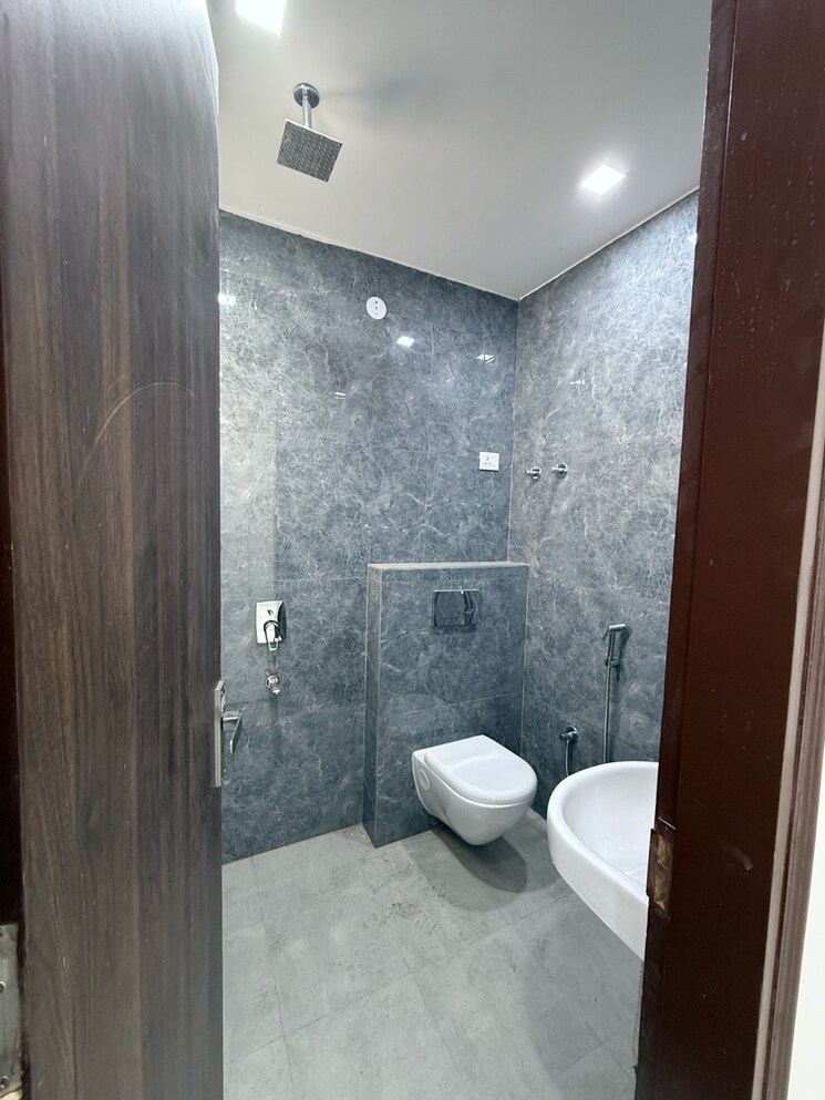 Bathroom, dwarka 2 Bedroom 648 Sq.Ft. Builder Floor In Dwarka Delhi 8132307