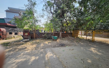 Plot For Sale in Sector 11