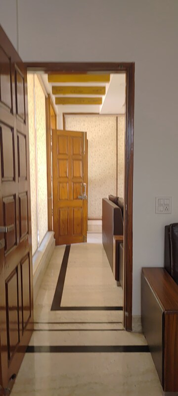 Living Room in 2 BHK Builder Floor at Jakhan – for Rent