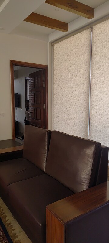 Room in 2 BHK Builder Floor at Jakhan – for Rent