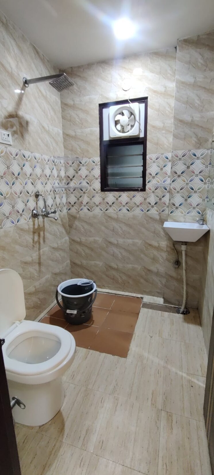 Team Area, navjeevan vihar 3 Bedroom 300 Sq.Ft. Builder Floor In Navjeevan Vihar Delhi 8132182