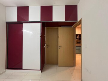 Room in 2 BHK Apartment at Godrej Royale Woods, Devanahalli – for Rent