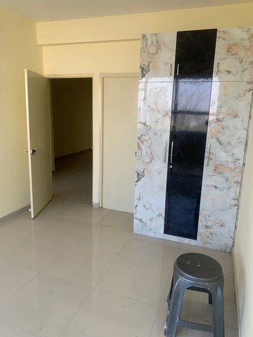 2 BHK Apartment For Rent in Pyramid Elite, Sector 86