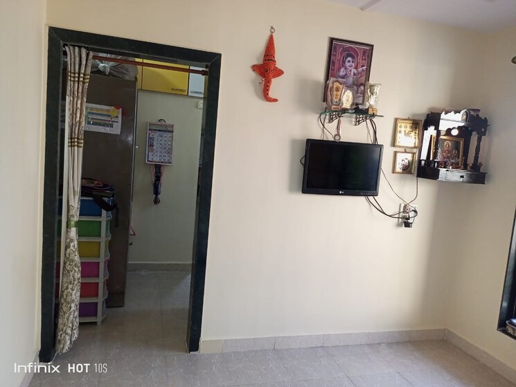 Room, dombivli west Studio 350 Sq.Ft. Apartment In Dombivli West Thane 8132426