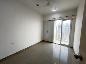 2.5 BHK Apartment For Rent in Mahagun Mantra II Sector 10 Greater Noida Greater Noida  8132548