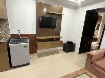 Furnished Amenities in 1 BHK Builder Floor at DLF City Phase III, Sector 24 – for Rent
