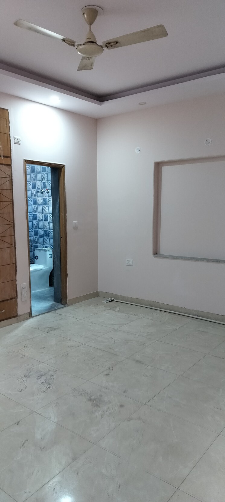 Room, rwa-apartments-sector-41 3 Bedroom 180 Sq.Mt. Independent House In Sector 41 Noida 8132599