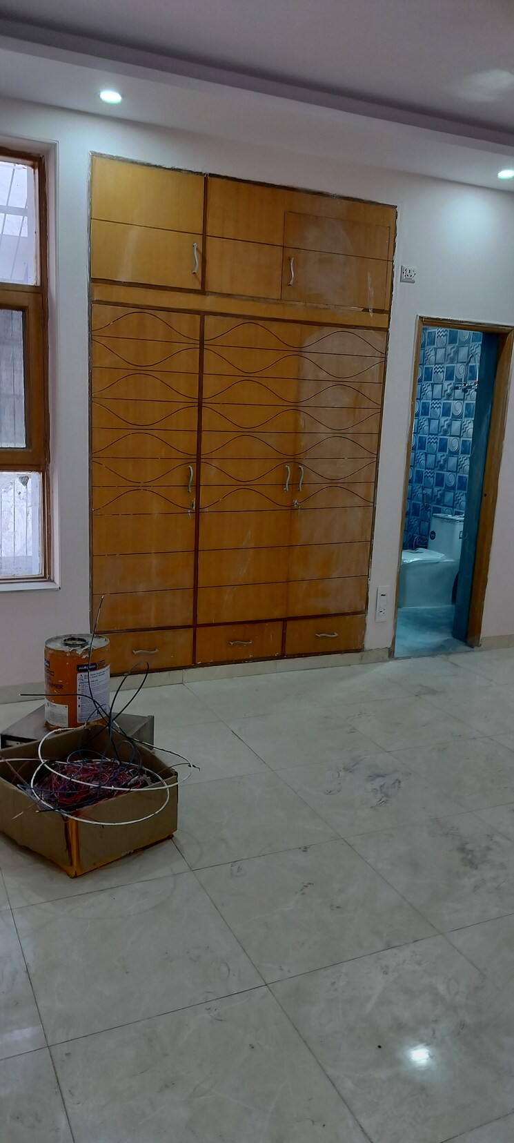 Room, rwa-apartments-sector-41 3 Bedroom 180 Sq.Mt. Independent House In Sector 41 Noida 8132599