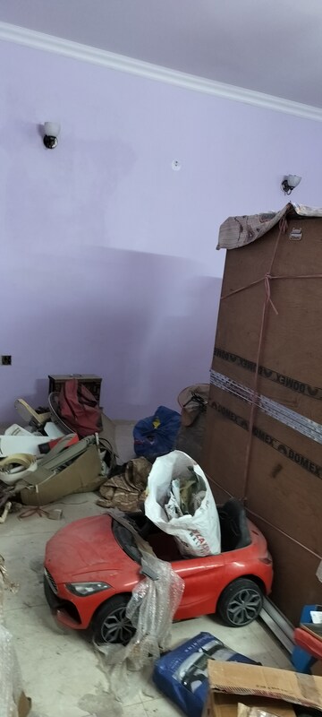 Furnished Amenities in 3 BHK Independent House at RWA Apartments Sector 41, Sector 41 – for Rent