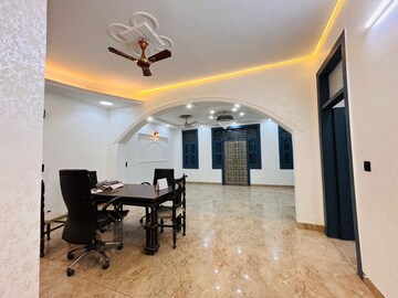 Parking in 2 BHK Apartment at Parsvnath Majestic Floors, Vaibhav Khand – for Sale