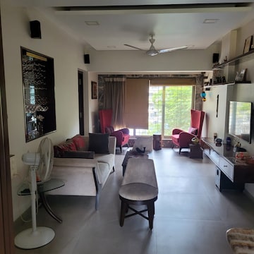 2 BHK Apartment For Rent in Juhu Abhishek Chs Ltd Four Bunglows Mumbai  8132617