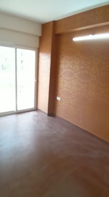 Room in 2 BHK Apartment at VIctoryone Amara, Sector 16 Greater Noida – for Sale