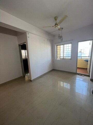 Room in 3 BHK Apartment at Mahaveer Aspen, Kanakapura Road – for Rent