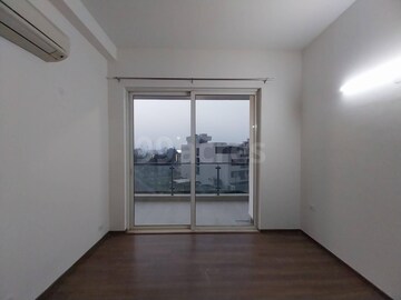 Room in 3 BHK Builder Floor at Uppal Southend, Sector 49 – for Sale