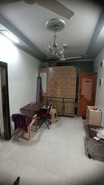 Living Room in 2 BHK Apartment at Shashtri Nagar – for Rent